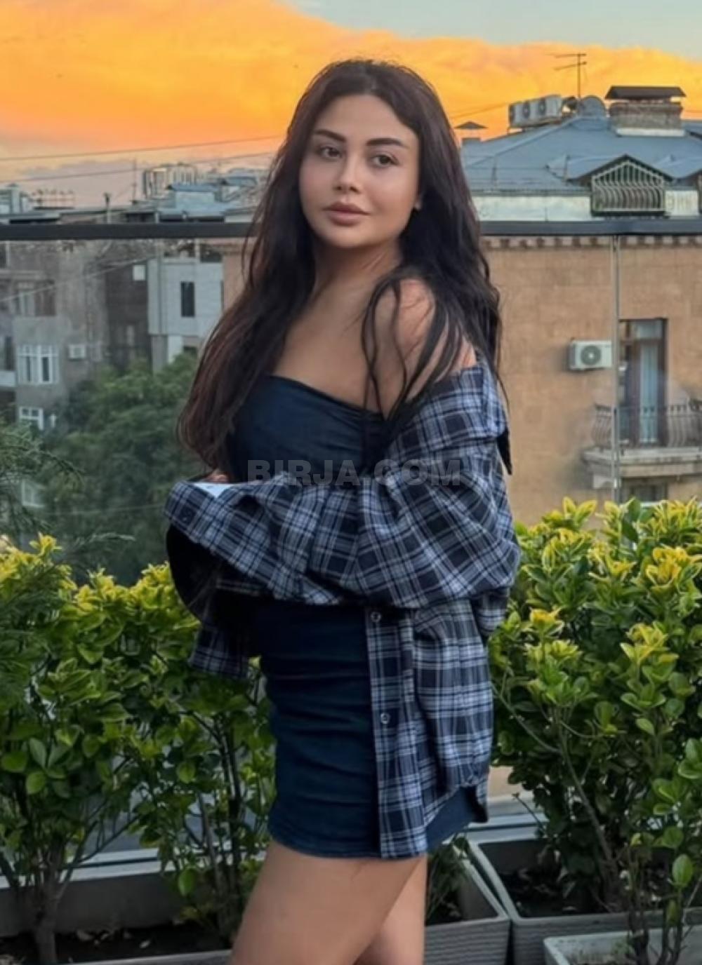 Səyyar Masaj. Zeynəb