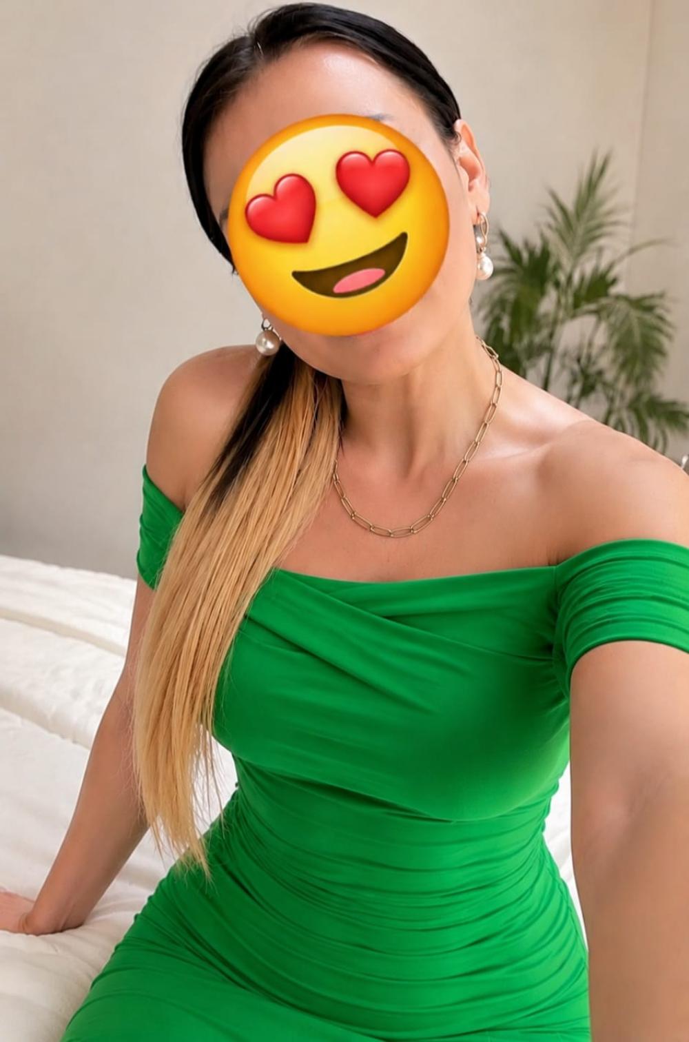 Sizi peşəkar masaj ustası MİLANA salamlayır